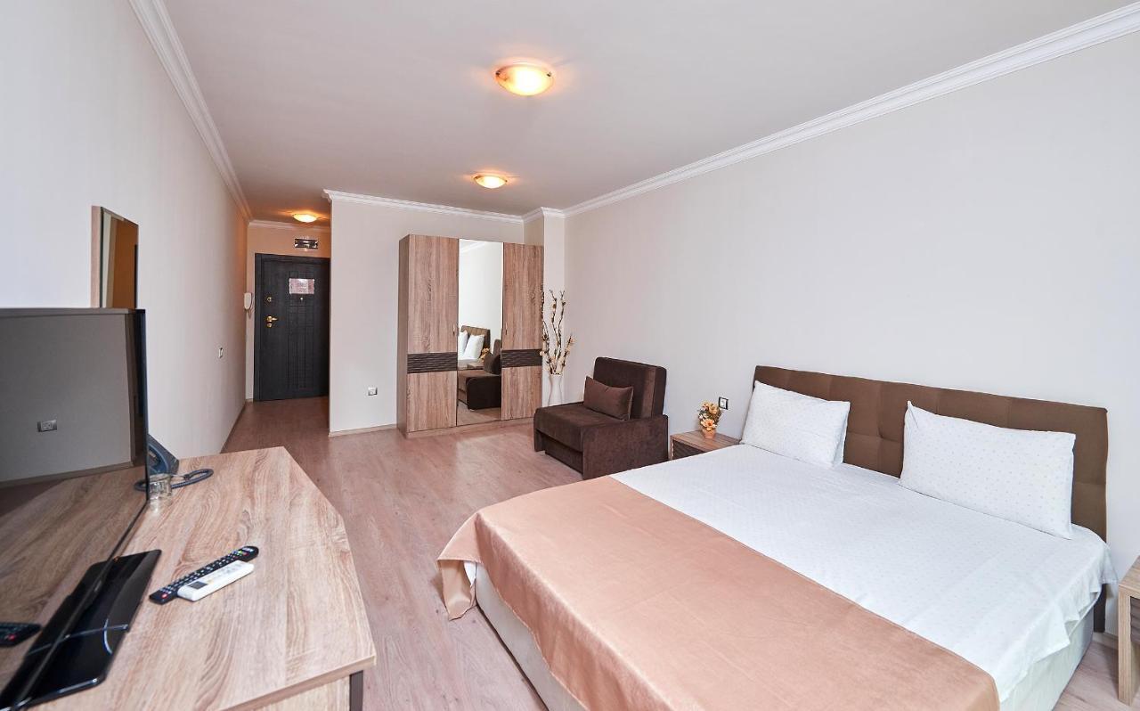 Boutique Rose Gardens Pomorie Aparthotel Ngoại thất bức ảnh