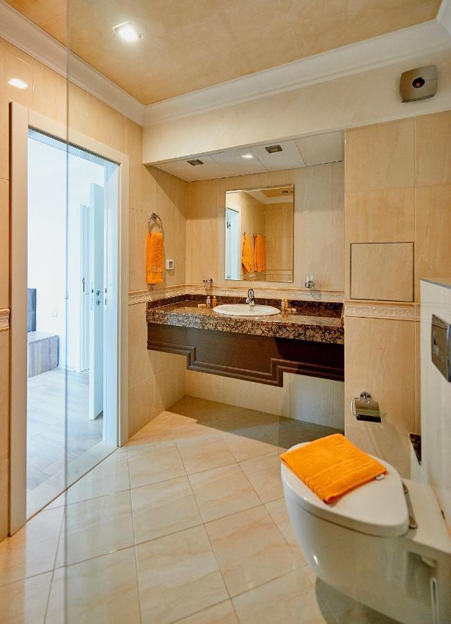 Boutique Rose Gardens Pomorie Aparthotel Ngoại thất bức ảnh
