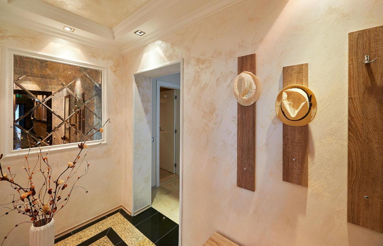 Boutique Rose Gardens Pomorie Aparthotel Ngoại thất bức ảnh