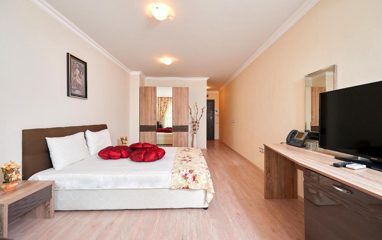 Boutique Rose Gardens Pomorie Aparthotel Ngoại thất bức ảnh